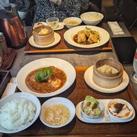 正宗広東私房菜サワダ 梅田エスト店 -  正宗広東私房菜サワダ 梅田エスト店 -