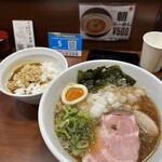 ラーメンニキ 新橋 - 