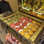 一億円で居酒屋建ててみた。億万鳥者 新宿本殿 - 