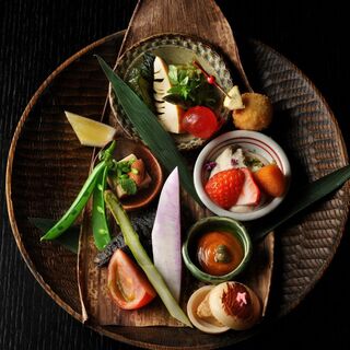 古都・奈良の伝統的な食文化を感じられるイノベーティブな食体験