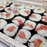 出羽鮨 - 鉄火巻。