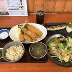 定食屋 ふか河 - ミックスフライ定食(玄米に変更)、焼さんま単品、和風野菜炒め単品、アイスコーヒーサービス