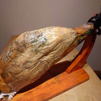 スペイン産 最高峰ベジョータ イベリコ豚生ハム
