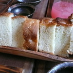 ラ・ルーチェ - 自家製のフォカッチャ