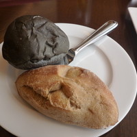 ワインラウンジ＆レストラン セパージュ 名古屋店 - パン