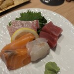 生産者直営 海鮮居酒屋 Rikusui - この白身はフグですよ！活ってます！