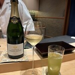 恵比寿 鮨 謙心 - シャンパンとお茶で乾杯！