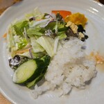 キッチン ブルー グローブ - テリーヌは無くなり、お新香ポテサラ、サラダでいただく