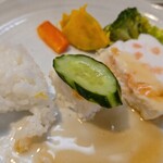 キッチン ブルー グローブ - お新香を乗せて