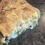 このみ家 - このみ焼きスペシャル断面  豚肉、エビ、イカがたっぷり卵がまろやかぁ(〃´￢｀〃)