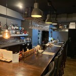 酒厨房 pei - ゆったりとした広いカウンター席