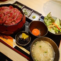 炭火和牛焼肉もうもう亭 広小路店 - 