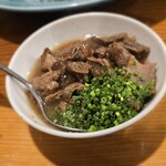 魚虎 - 今夜ピカイチの牛すじ