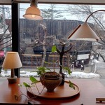 レストラン酢重正之 - 酢重ギャラリーダークアイズ２階から酢重のレストランみる