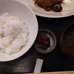 お食事処 多七 - ご飯セット。
