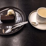 お食事処 多七 - テリーヌショコラ、珈琲。