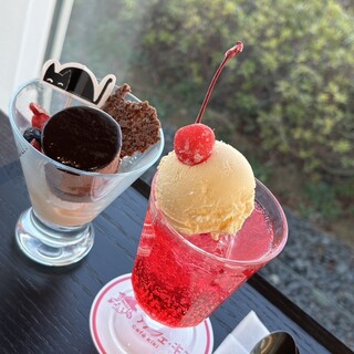 カフェ・キキ_1