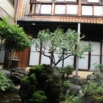 大和田 - 鯉が泳ぐ中庭☆