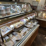 モーツァルト - 焼き菓子も早めに来るとパイ系が充実してるんですよ。以前パイ食べた時美味しくて嬉しかったなあ(*≧∀≦*)