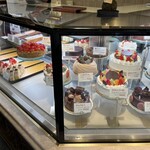 モーツァルト - 午後5時ぐらいに行くともう完売寸前‼️危険でした(´×ω×`)