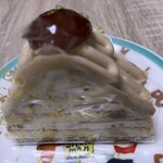 モーツァルト - 栗(500円) ふわふわスポンジにモンブランのような美味しい濃厚な栗のペーストが絶妙   バクバク行けます(*`･ω･)ゞ