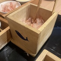 出汁しゃぶおばんざい おかか 市ヶ谷 - このおかかが食べ放題