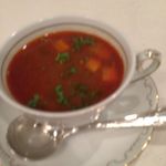 伝統的なグヤーシュスープ