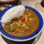 カリーライス専門店エチオピア 本店 - 全景：野菜チキンカレーのルー・ご飯大盛