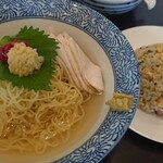 衣正家 - 冷やし鶏そば+半チャーハン