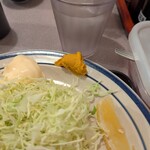 お食事処あべ - この辛子が絶品。風味が抜群にいい。