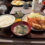 お食事処あべ - ロースカツ定食。