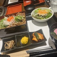 焼肉 炉辺 - 