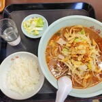 ラーメン北海 - 料理写真:辛味噌ラーメン ＆ 半ライス