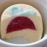 ベイクオーレ - トリコロールムース断面