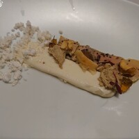 Pluie dete - 最近,菊芋ブームなのかな?菊芋チップスをよく他のフレンチでも頂きます(*´σｰ｀)フォアグラにコーヒー風味の2層が堪りません❤️