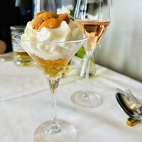 レストラン アルティザン（restaurant Artisan） - ウニとカニとコンソメジュレ 根セロリのエスプーマ