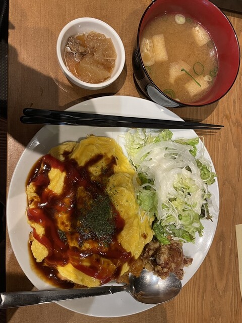 Tsuzuri Muromachi Bekkan