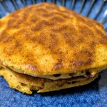 黒松本舗 草月 - この皮の模様が特徴です