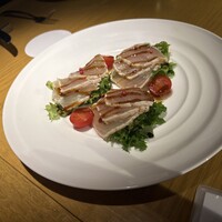 レッドフランマ - 次は赤鶏のタタキ。
