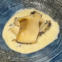 すし うおいち - 煮あわび肝ソース掛け