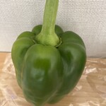 花京院市場 - 立派なパプリカ 128円