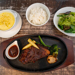 Golden Grand Grill Aoyama - サーロインステーキランチ