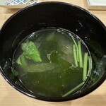 鮨桂太 - 下田のワカメの味噌汁