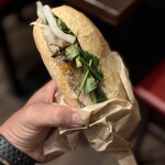 Bánh mì Bà Ba - 