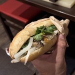 Bánh mì Bà Ba - 