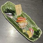 竹乃屋 - 厳選刺身4種盛         649円×2