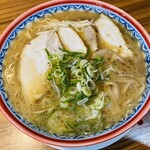 元祖赤のれん 節ちゃんラーメン 天神本店 - チャーシューメン（大）