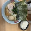 横浜ラーメン 町田家 新宿南口店