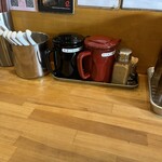 麺屋 極鶏 - 卓上調味料です。