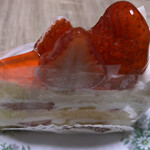 モーツァルト - エルトベアオーバストルテ(550円)正統派いちごケーキ好きにはたまらん(*´﹃｀*)ケーキです。いちごケーキはこう在って欲しいという願いが形になってるお家ケーキNO1